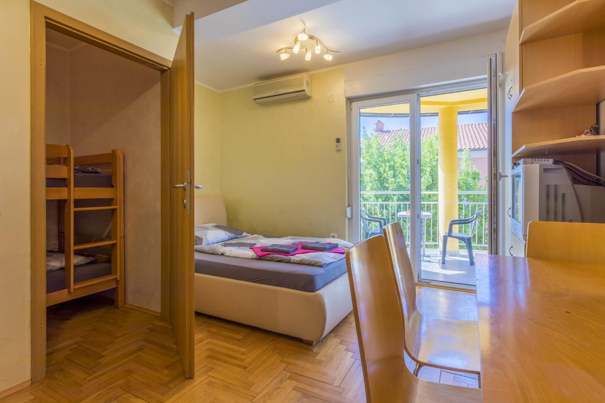Duerr Apartment Crikvenica Bagian luar foto